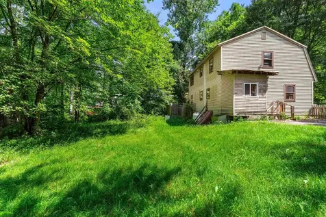 59 Oak Hill Road Concord NH 03301