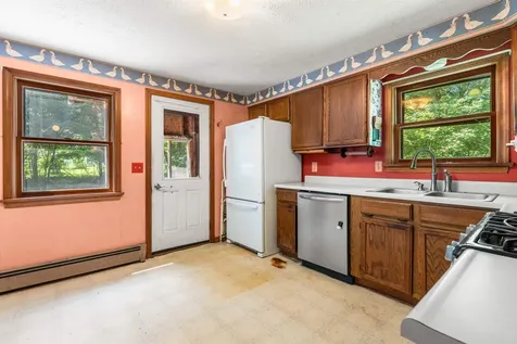 59 Oak Hill Road Concord NH 03301