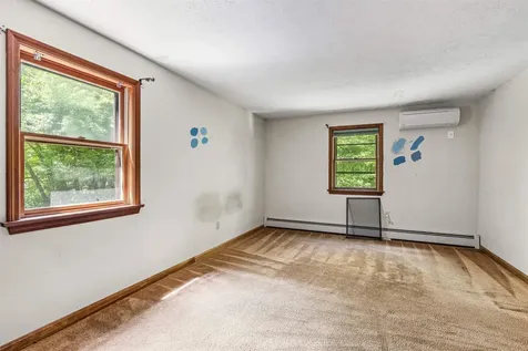 59 Oak Hill Road Concord NH 03301