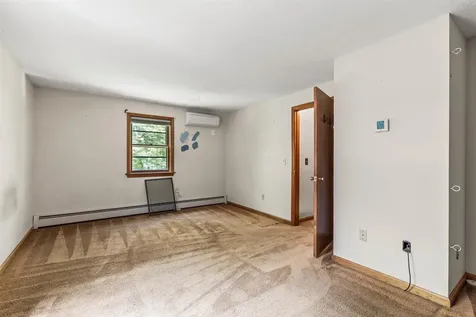 59 Oak Hill Road Concord NH 03301