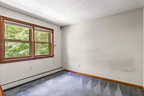 59 Oak Hill Road Concord NH 03301