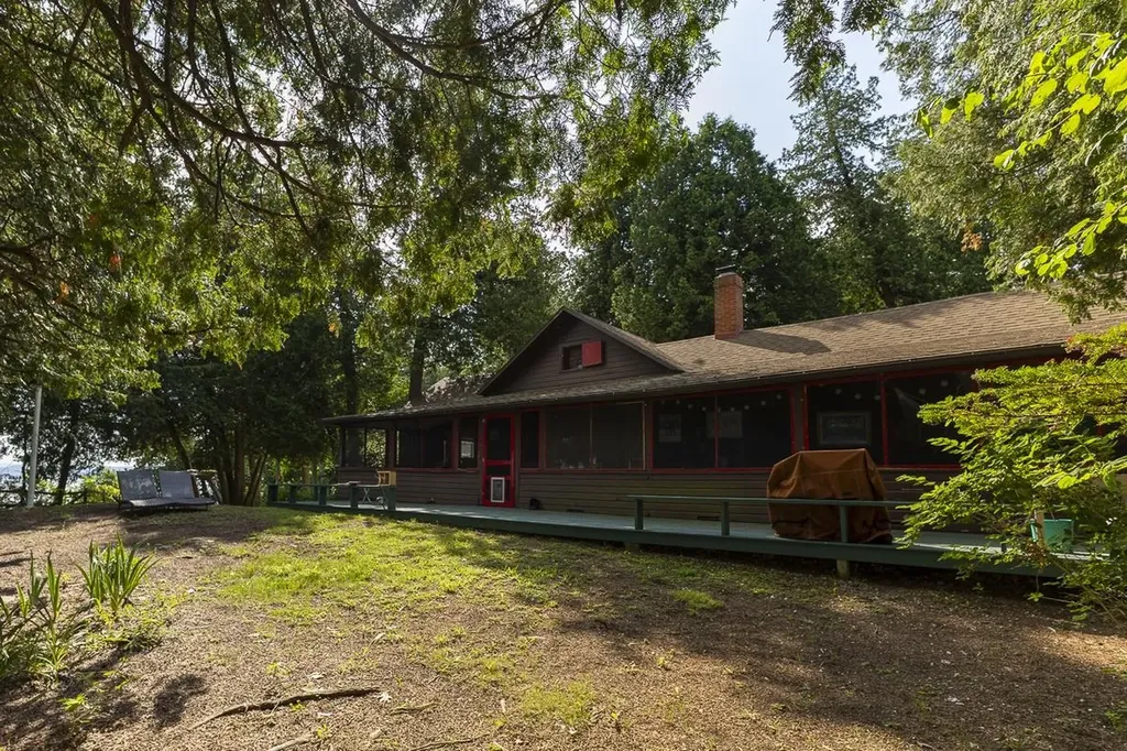 97 Kibbe Farm Road South Hero VT 05486