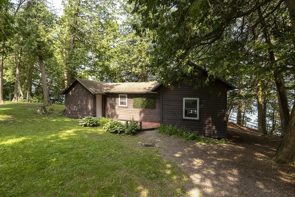 97 Kibbe Farm Road South Hero VT 05486
