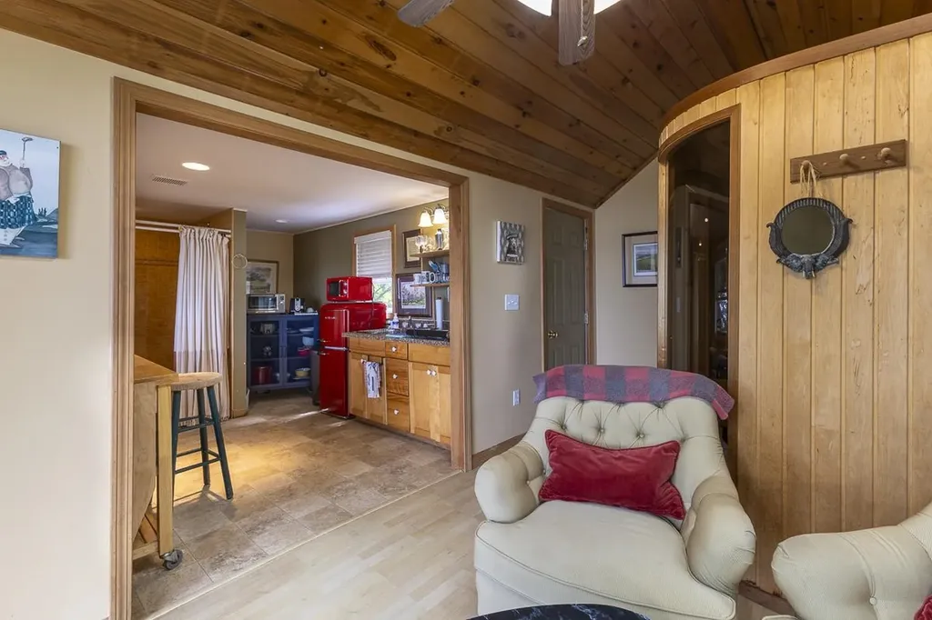 97 Kibbe Farm Road South Hero VT 05486