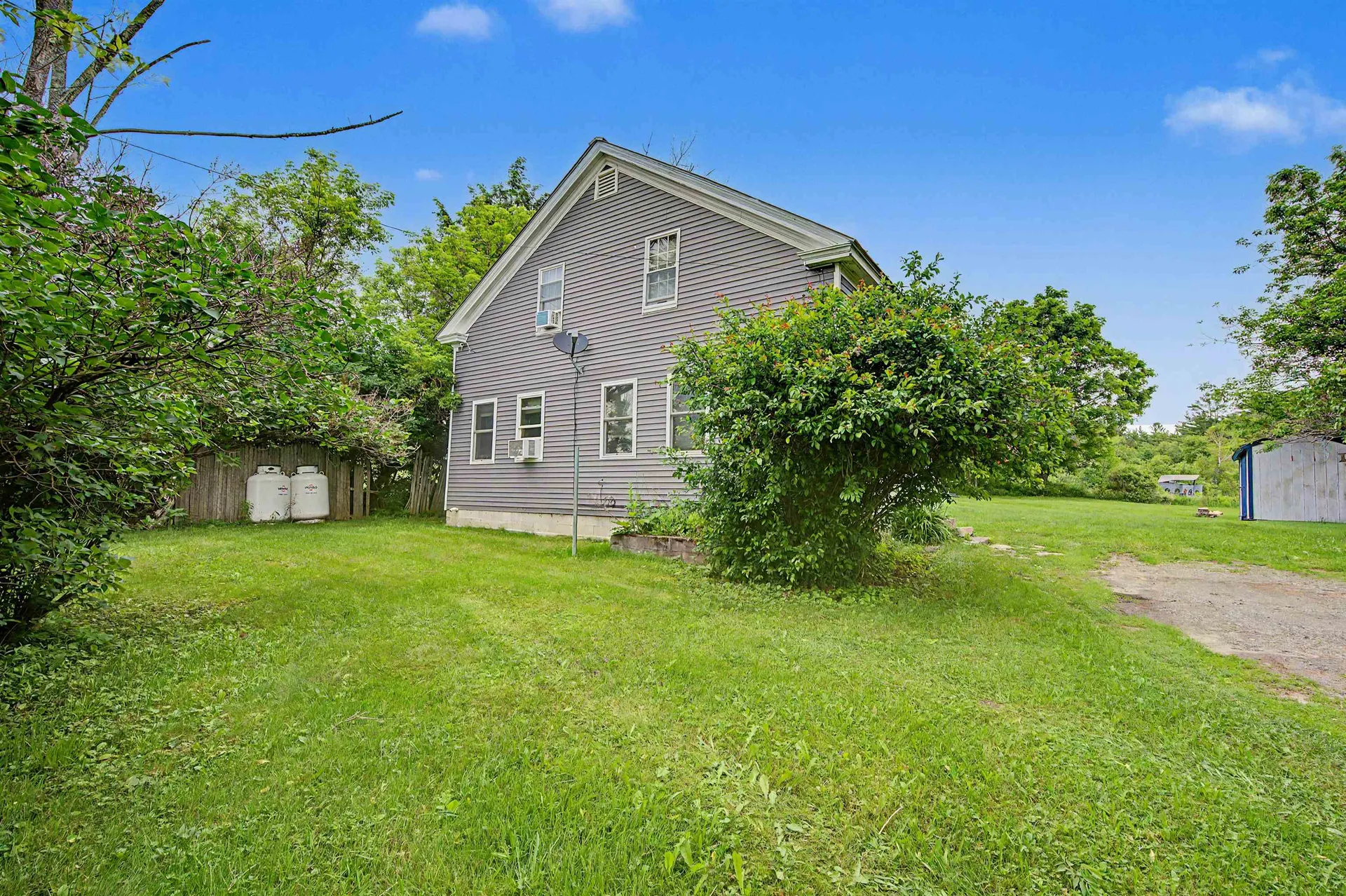 893 2nd Nh Turnpike Unity NH 03773