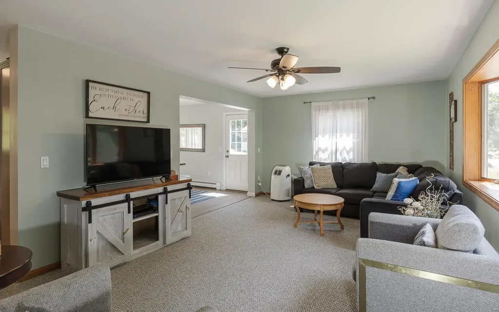 122 Eaton Road Swanzey NH 03446