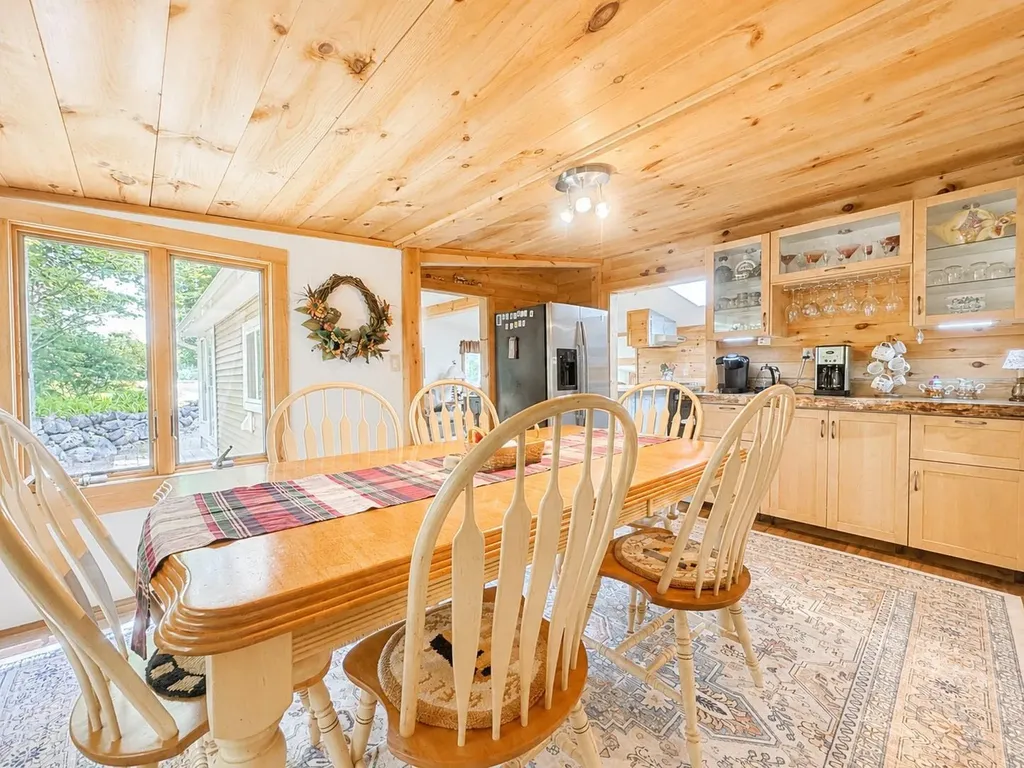20 Keene Avenue Fitzwilliam NH 03447