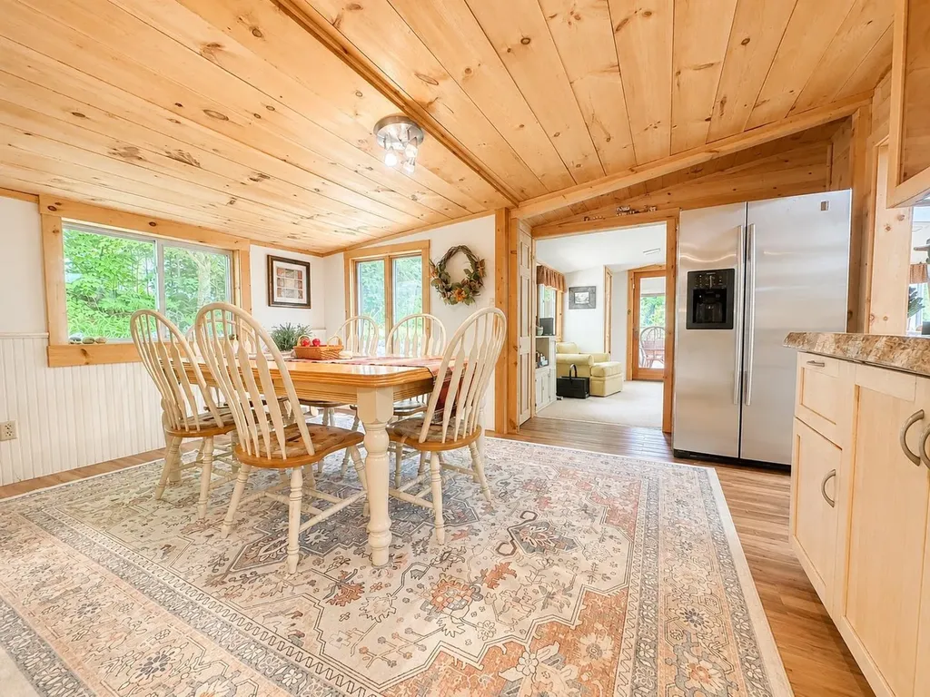 20 Keene Avenue Fitzwilliam NH 03447