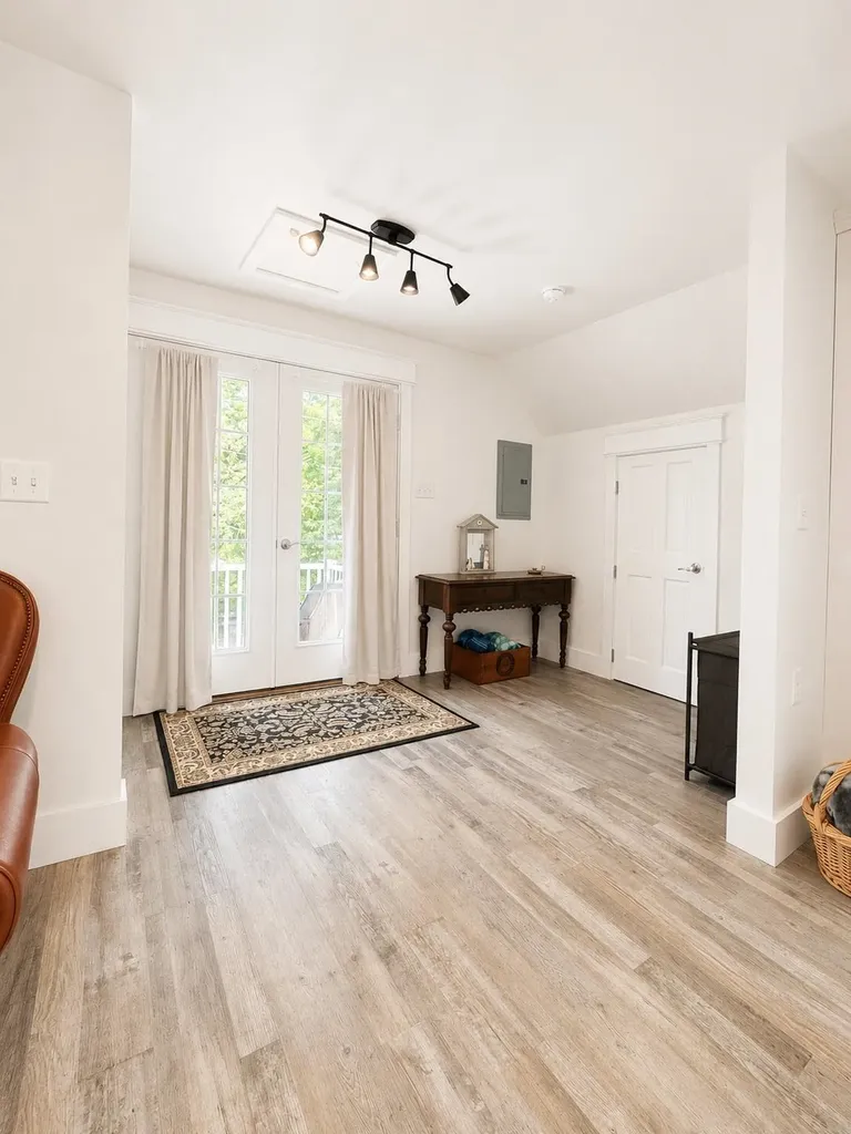 20 Keene Avenue Fitzwilliam NH 03447