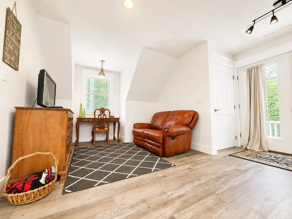 20 Keene Avenue Fitzwilliam NH 03447