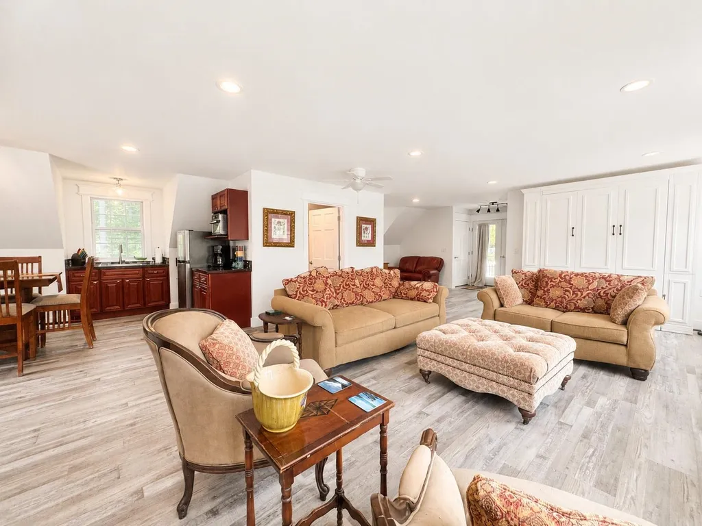20 Keene Avenue Fitzwilliam NH 03447