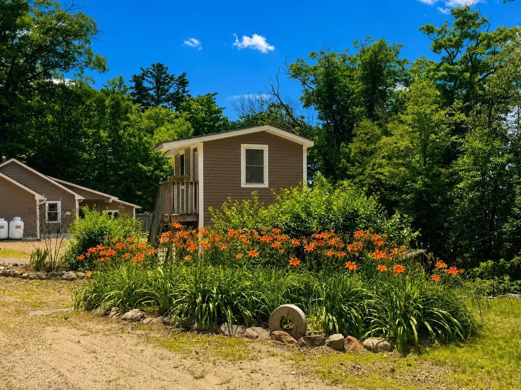 20 Keene Avenue Fitzwilliam NH 03447