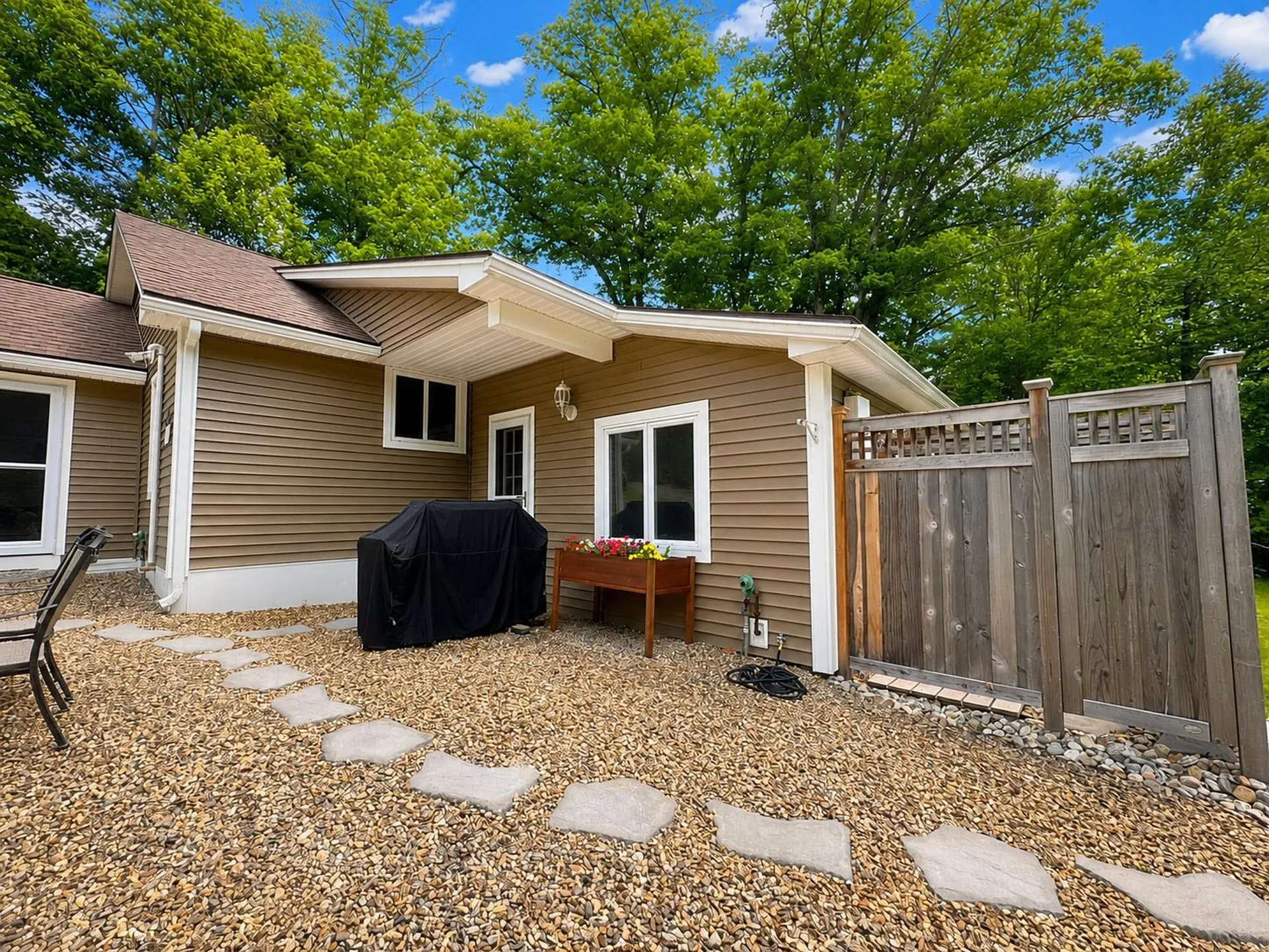 20 Keene Avenue Fitzwilliam NH 03447