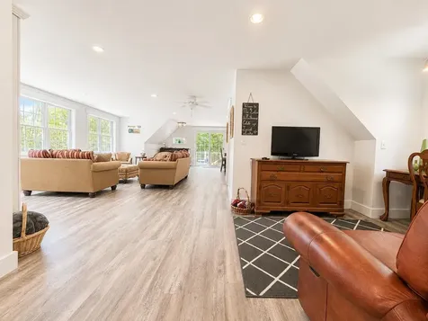 20 Keene Avenue Fitzwilliam NH 03447