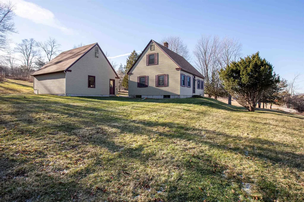 396 Prindle Road Charlotte VT 05445-9194