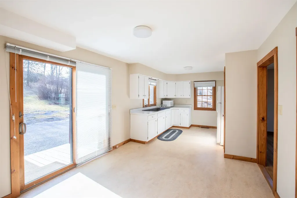 396 Prindle Road Charlotte VT 05445-9194
