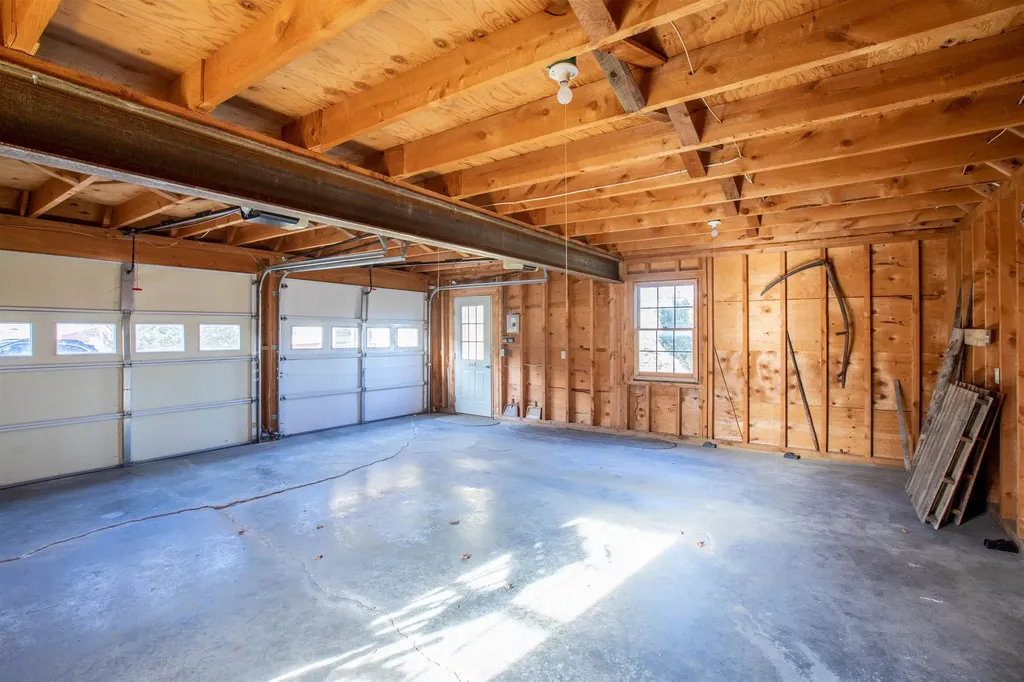 396 Prindle Road Charlotte VT 05445-9194