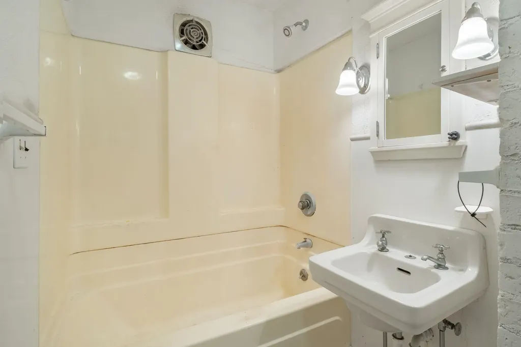197 Richards Ave Avenue Portsmouth NH 03801