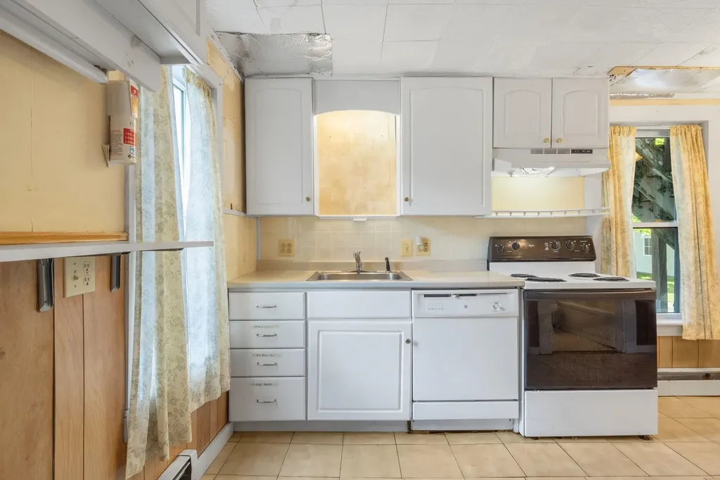 197 Richards Ave Avenue Portsmouth NH 03801