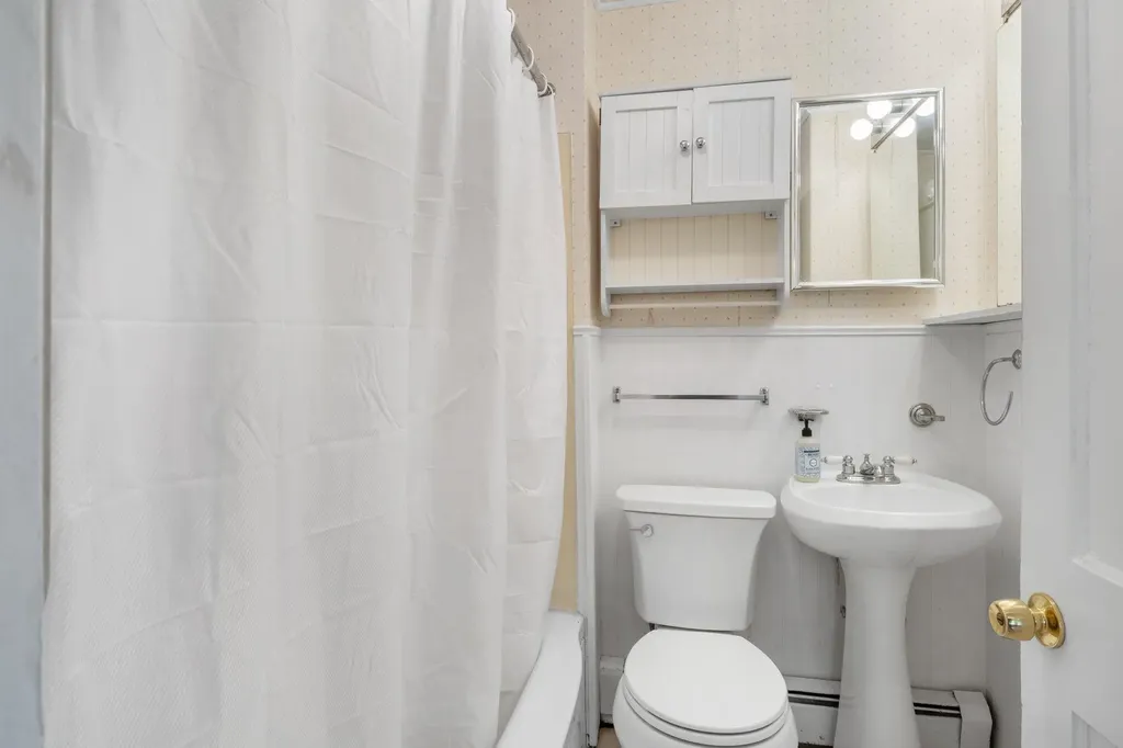 197 Richards Ave Avenue Portsmouth NH 03801