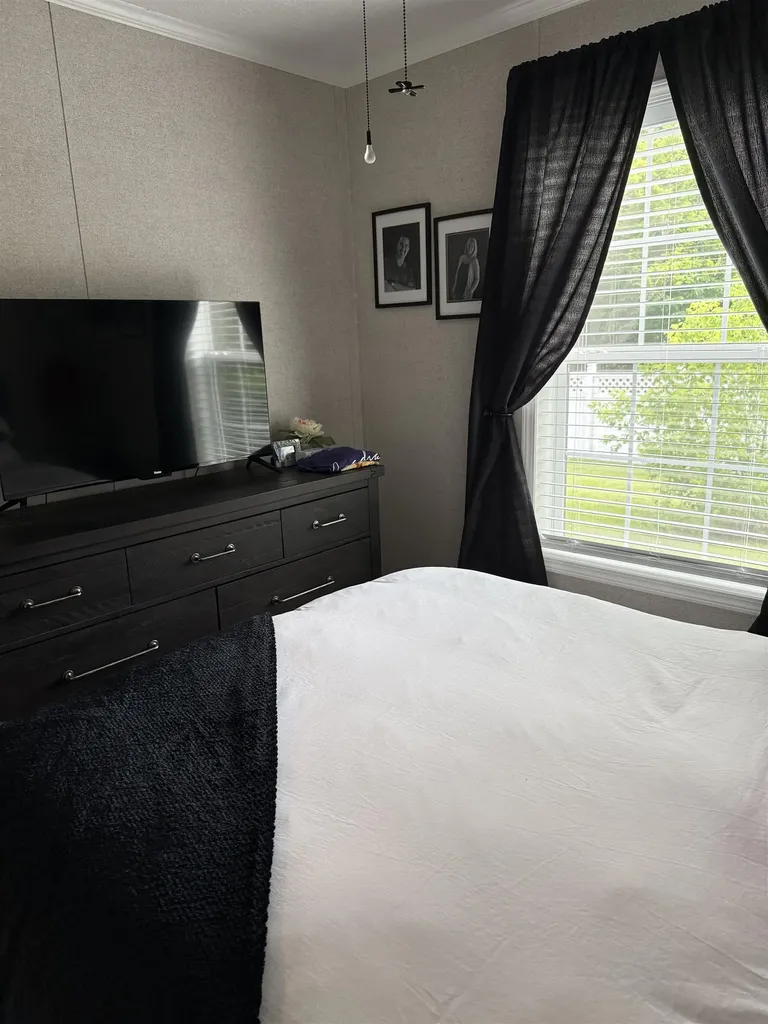 3 Daniels Drive Enfield NH 03748
