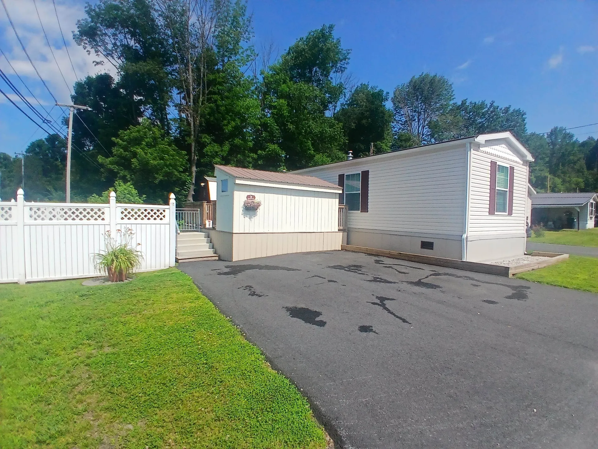 3 Daniels Drive Enfield NH 03748