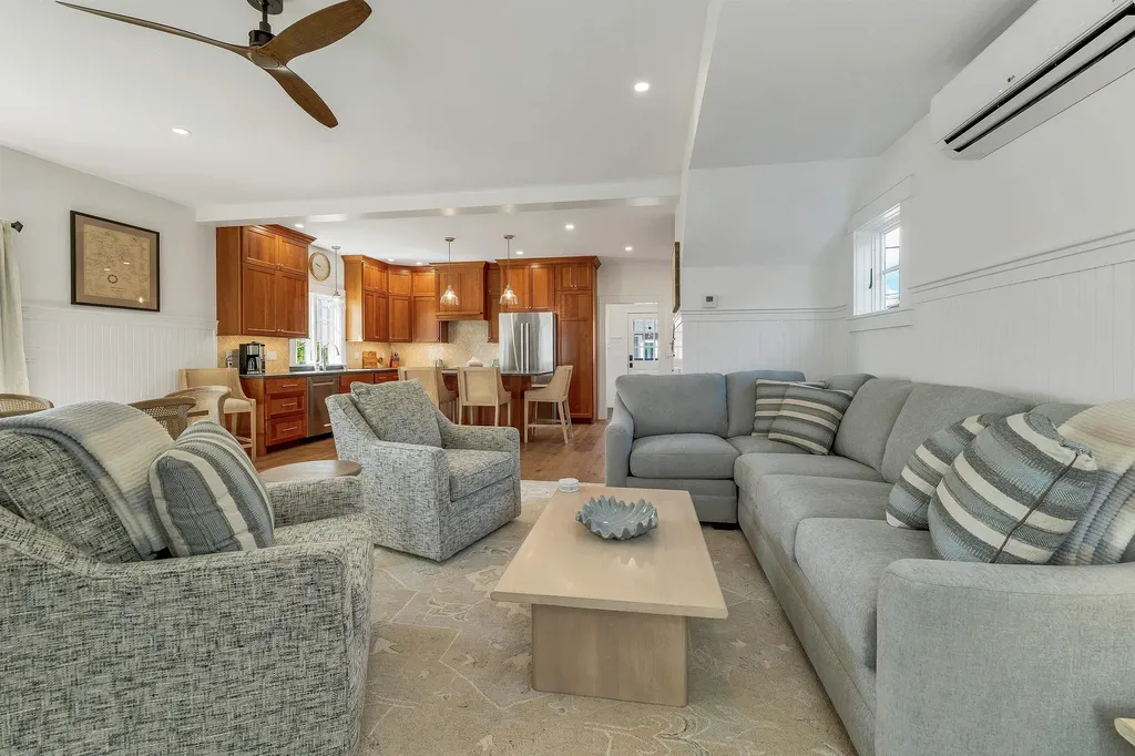 46 King Street Wolfeboro NH 03894