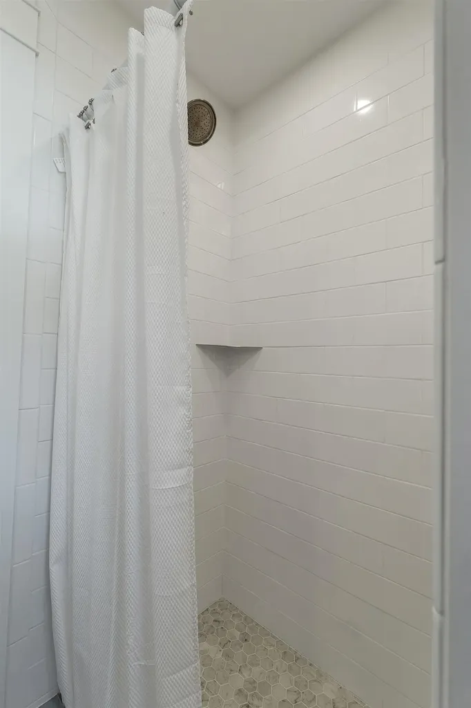 46 King Street Wolfeboro NH 03894