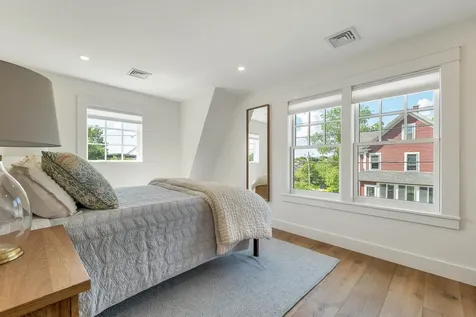 46 King Street Wolfeboro NH 03894