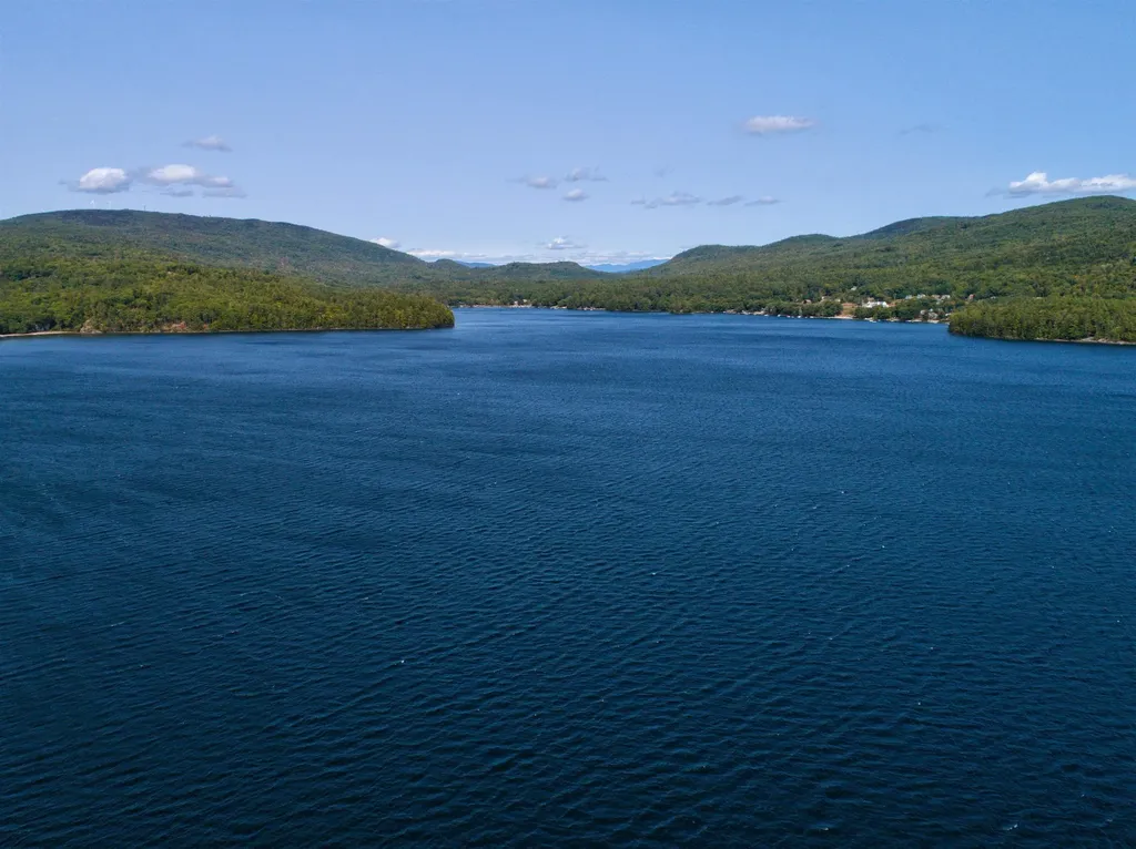 18 W Shore Road Bristol NH 03222