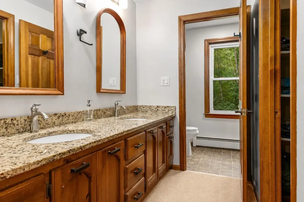 42 Moses Carr Road Rollinsford NH 03869