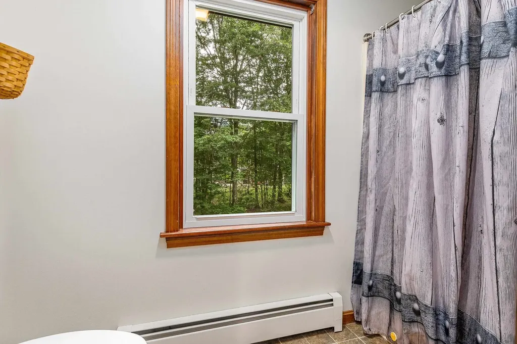 42 Moses Carr Road Rollinsford NH 03869