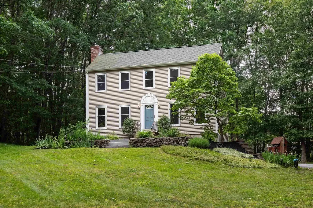 42 Moses Carr Road Rollinsford NH 03869