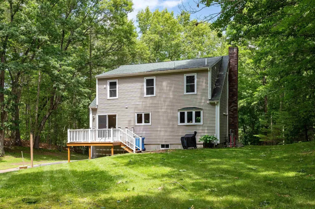 42 Moses Carr Road Rollinsford NH 03869