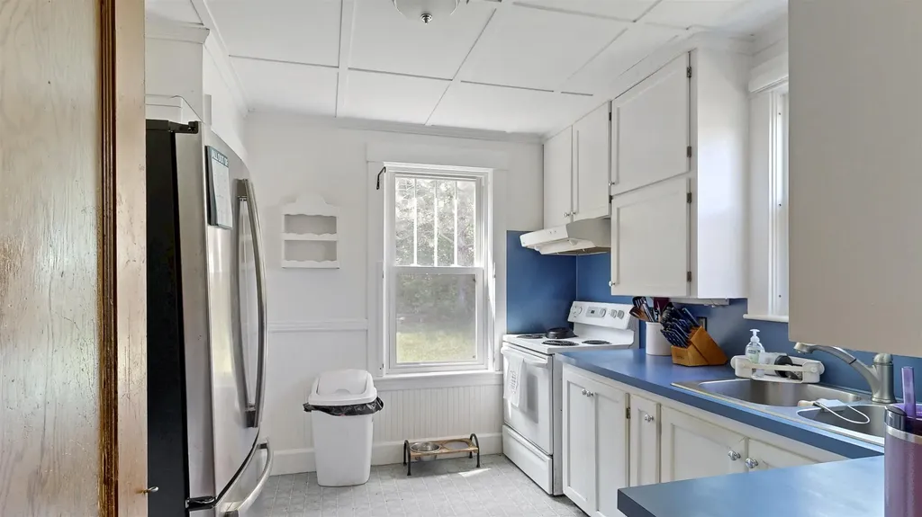 31 Merrill Street Plymouth NH 03264