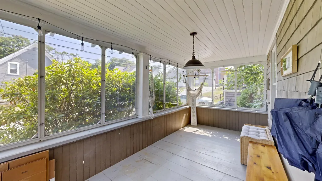 31 Merrill Street Plymouth NH 03264