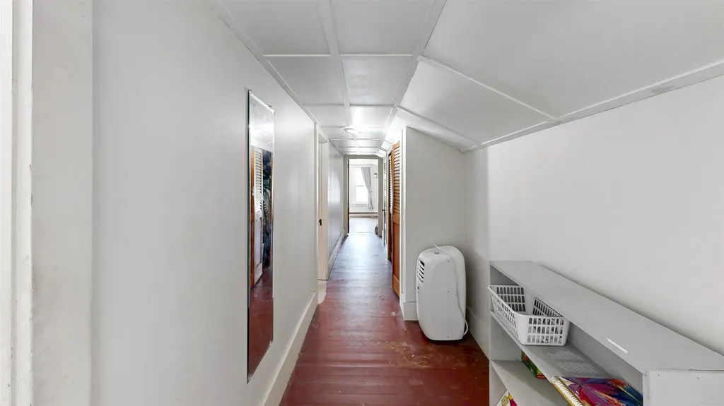 31 Merrill Street Plymouth NH 03264