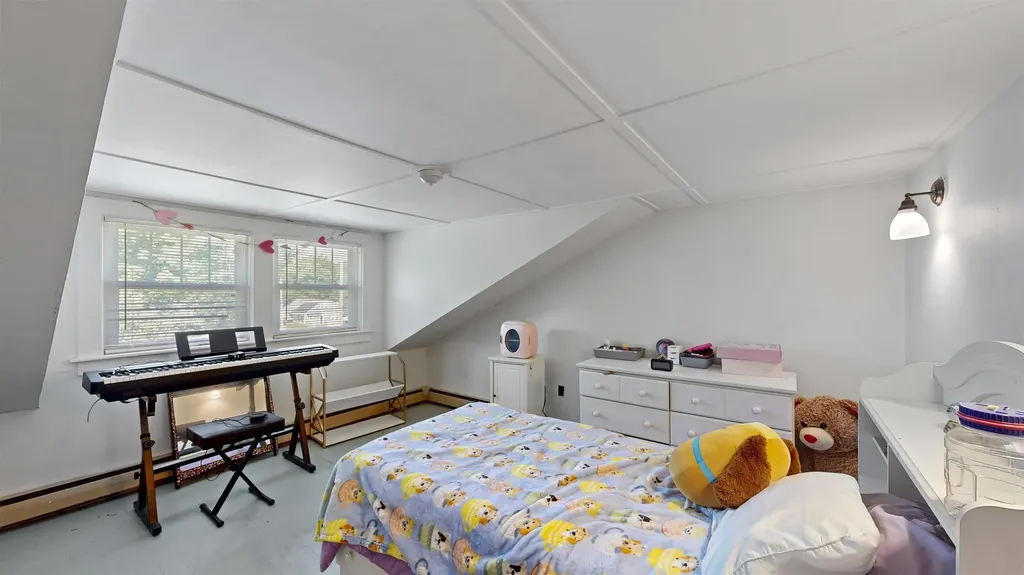 31 Merrill Street Plymouth NH 03264