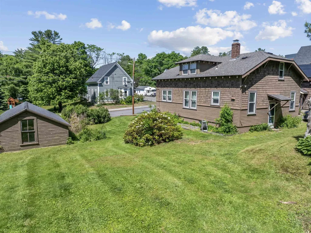 31 Merrill Street Plymouth NH 03264