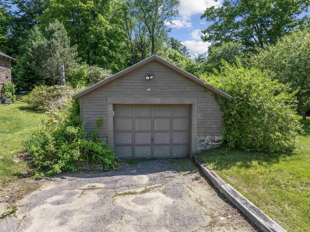31 Merrill Street Plymouth NH 03264