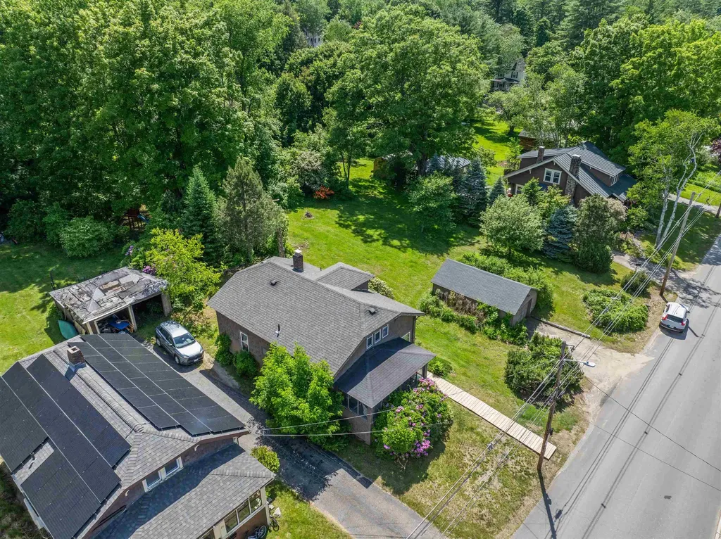 31 Merrill Street Plymouth NH 03264