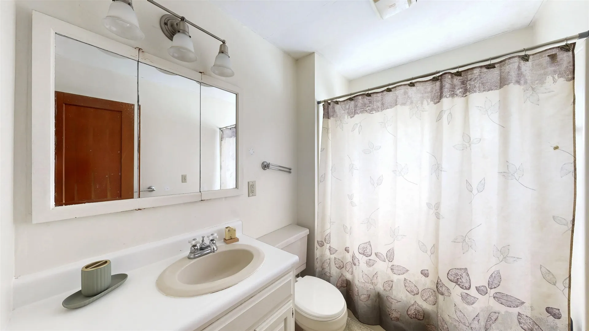 31 Merrill Street Plymouth NH 03264