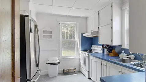 31 Merrill Street Plymouth NH 03264