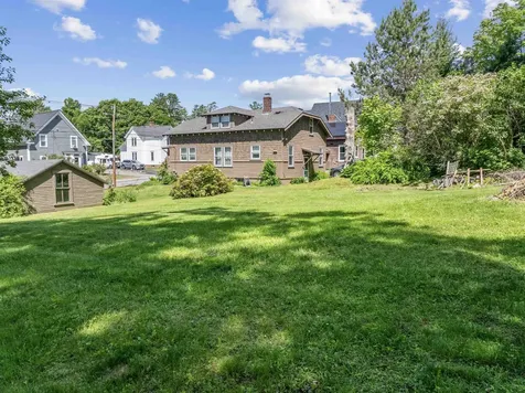 31 Merrill Street Plymouth NH 03264
