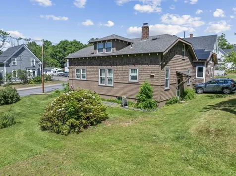 31 Merrill Street Plymouth NH 03264