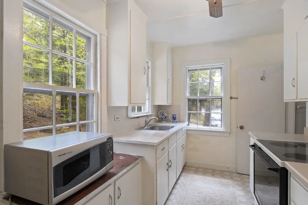 148 S Shore Road New Durham NH 03855