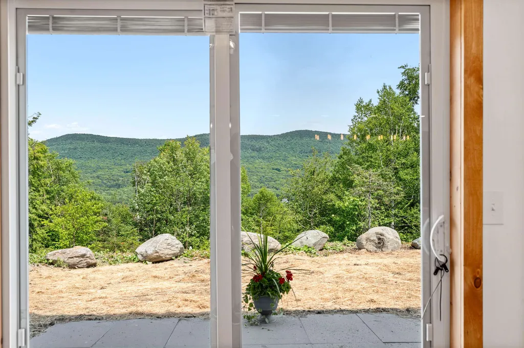 35 Fern Road Warren VT 05674