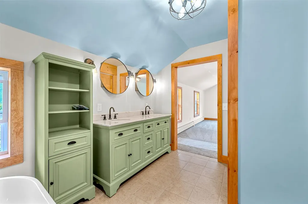 35 Fern Road Warren VT 05674