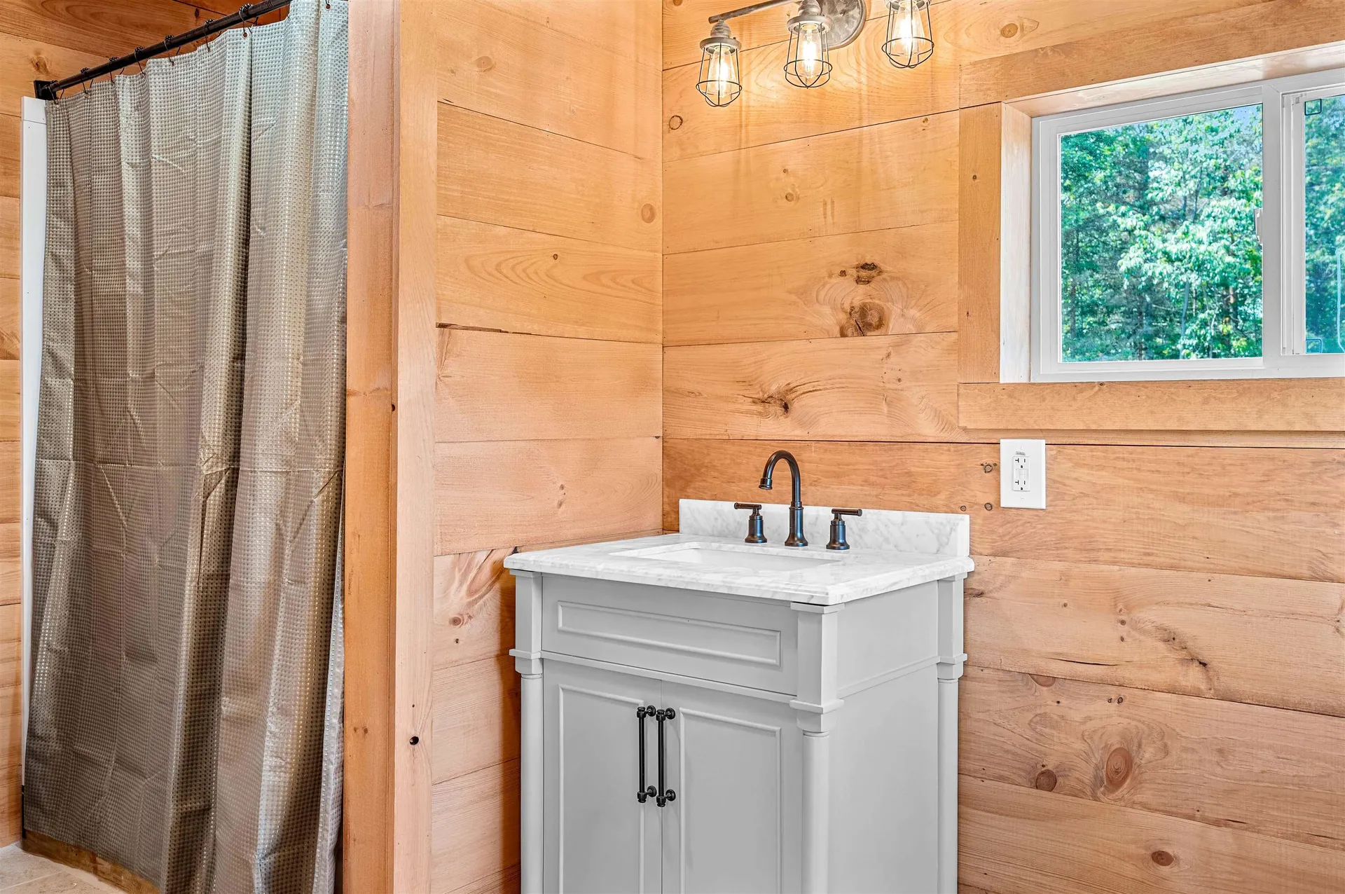 35 Fern Road Warren VT 05674