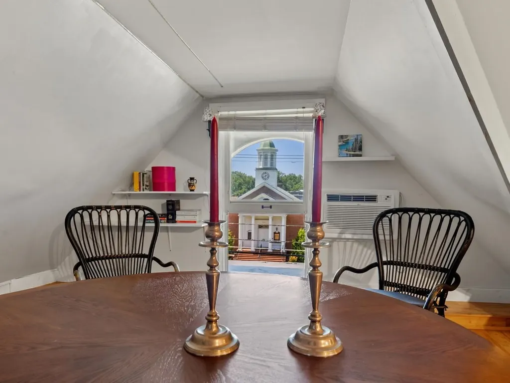 5347 Shelburne Road Shelburne VT 05482